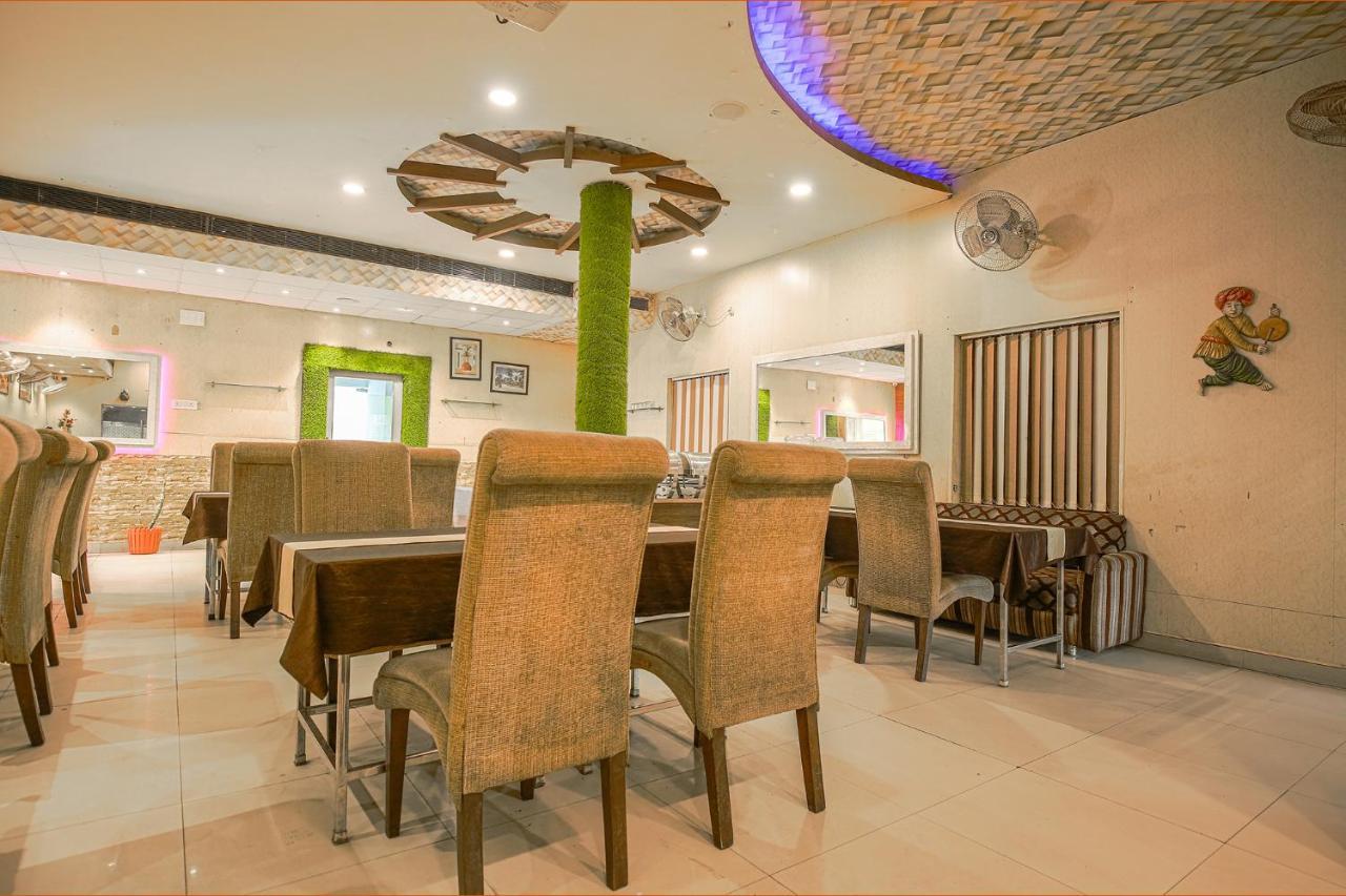 אמריצר Hotel Hk Continental מראה חיצוני תמונה