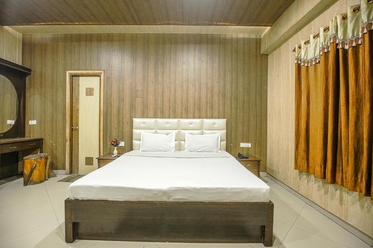 אמריצר Hotel Hk Continental מראה חיצוני תמונה