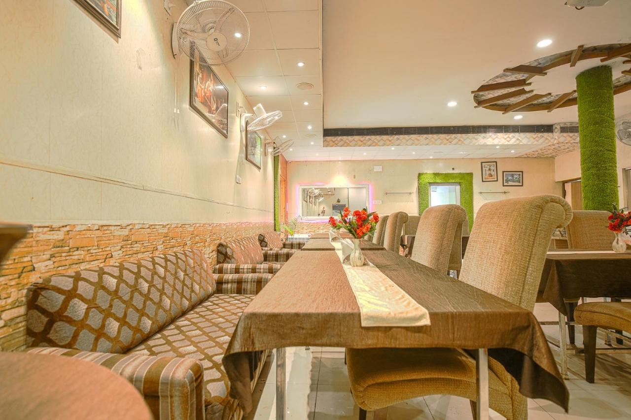 אמריצר Hotel Hk Continental מראה חיצוני תמונה
