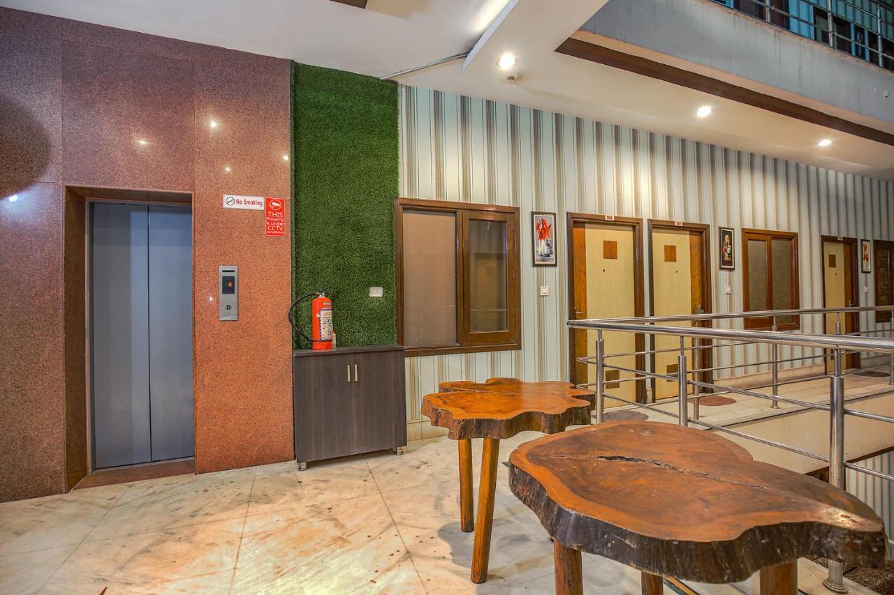 אמריצר Hotel Hk Continental מראה חיצוני תמונה