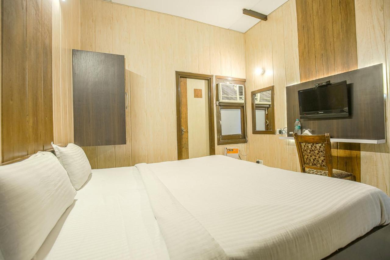 אמריצר Hotel Hk Continental מראה חיצוני תמונה