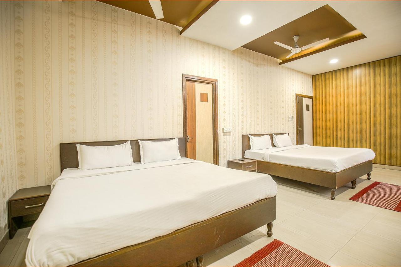 אמריצר Hotel Hk Continental מראה חיצוני תמונה