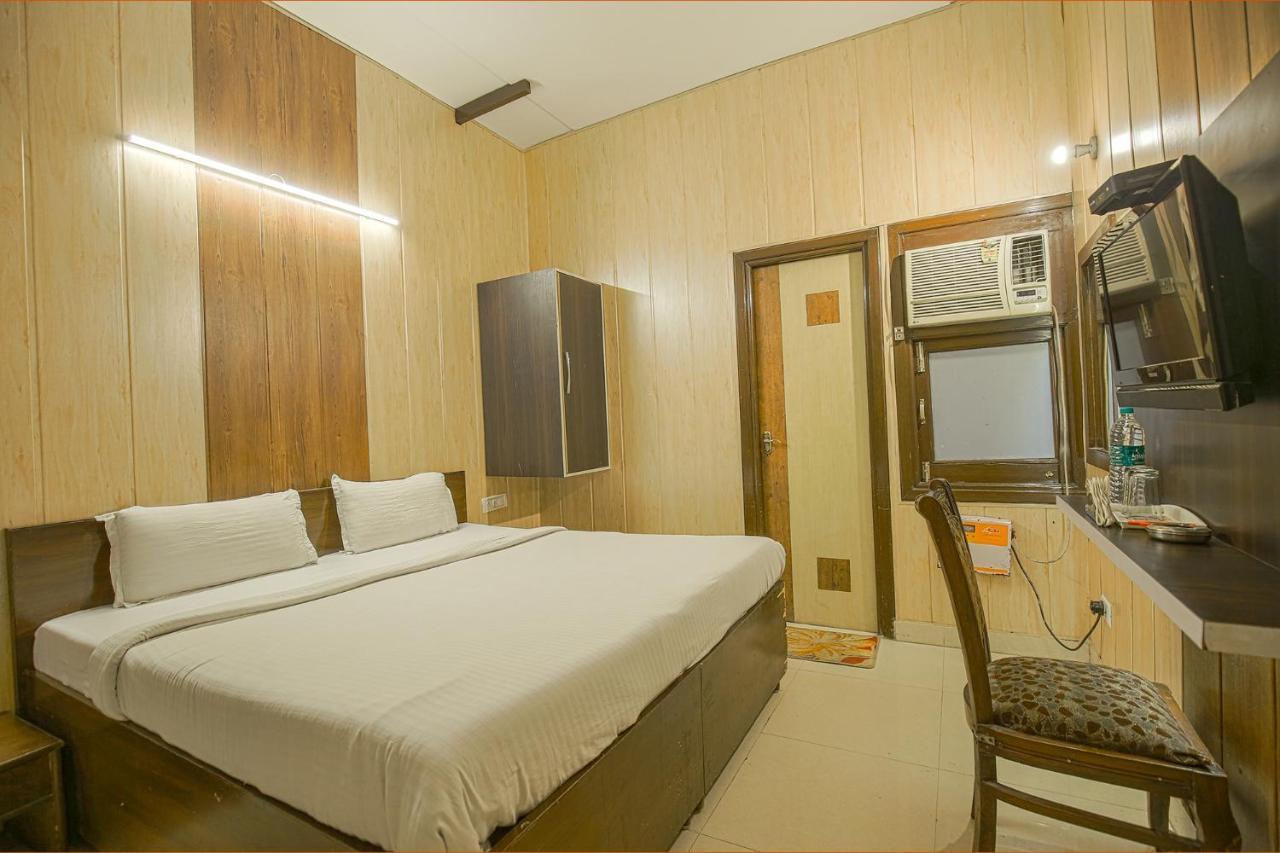 אמריצר Hotel Hk Continental מראה חיצוני תמונה