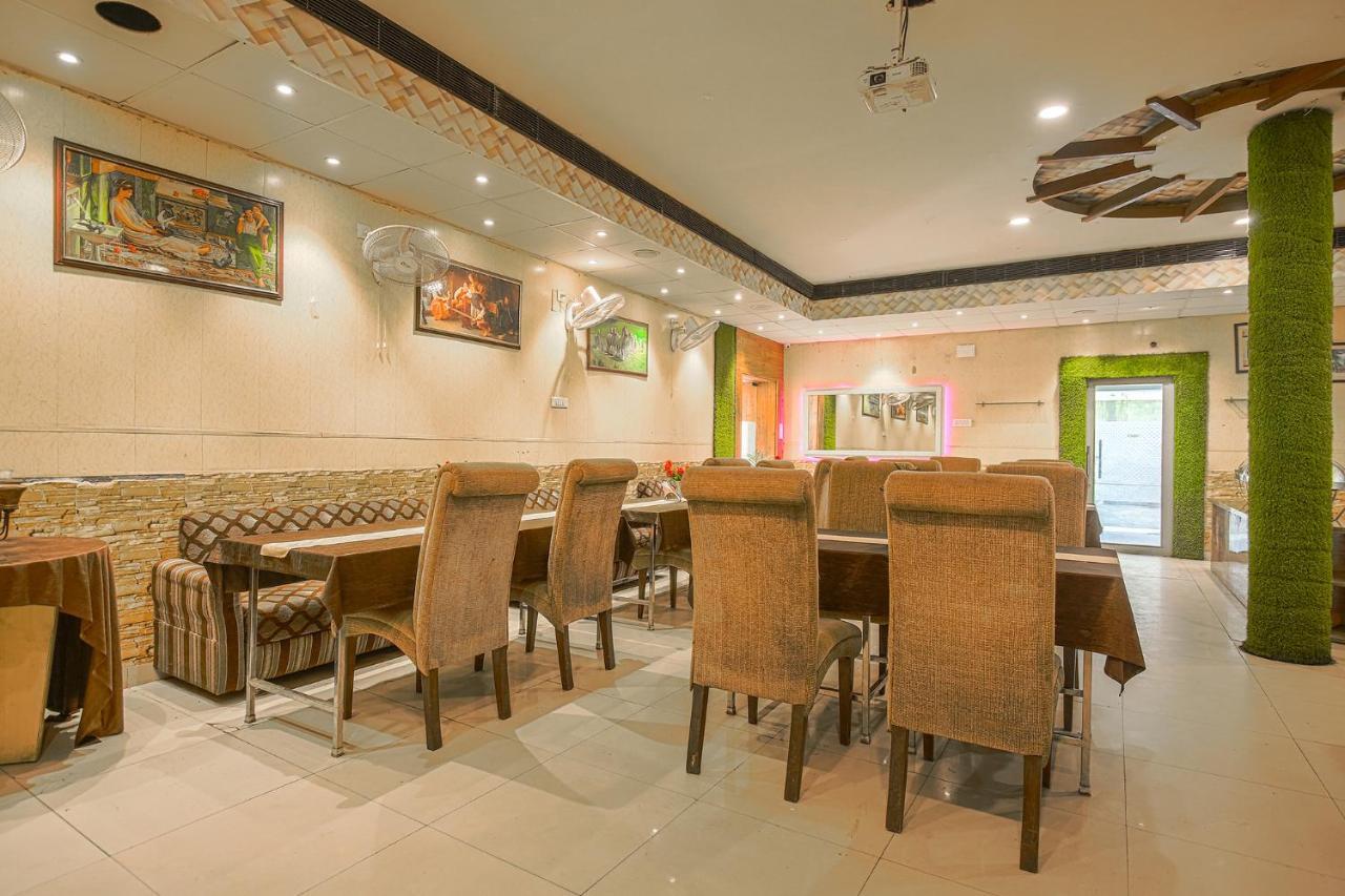 אמריצר Hotel Hk Continental מראה חיצוני תמונה